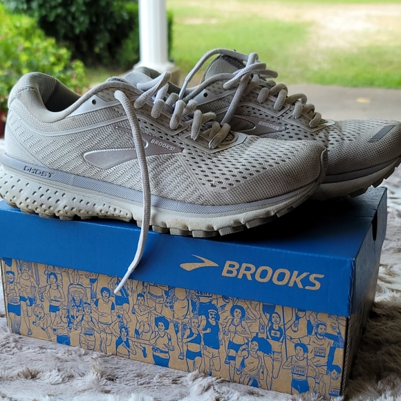 Brooks Shoes - Brooks Ghost 12